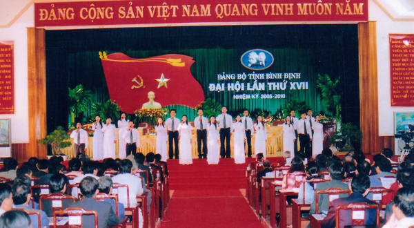 Sân khấu (mẫu 4)